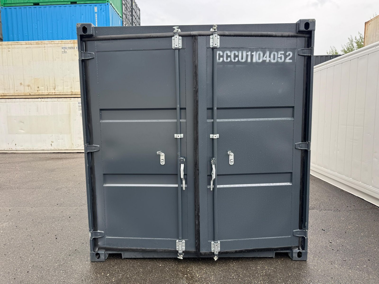 10 Fuß Lagercontainer mit Schwerlastregalen + Strompaket - Image 9