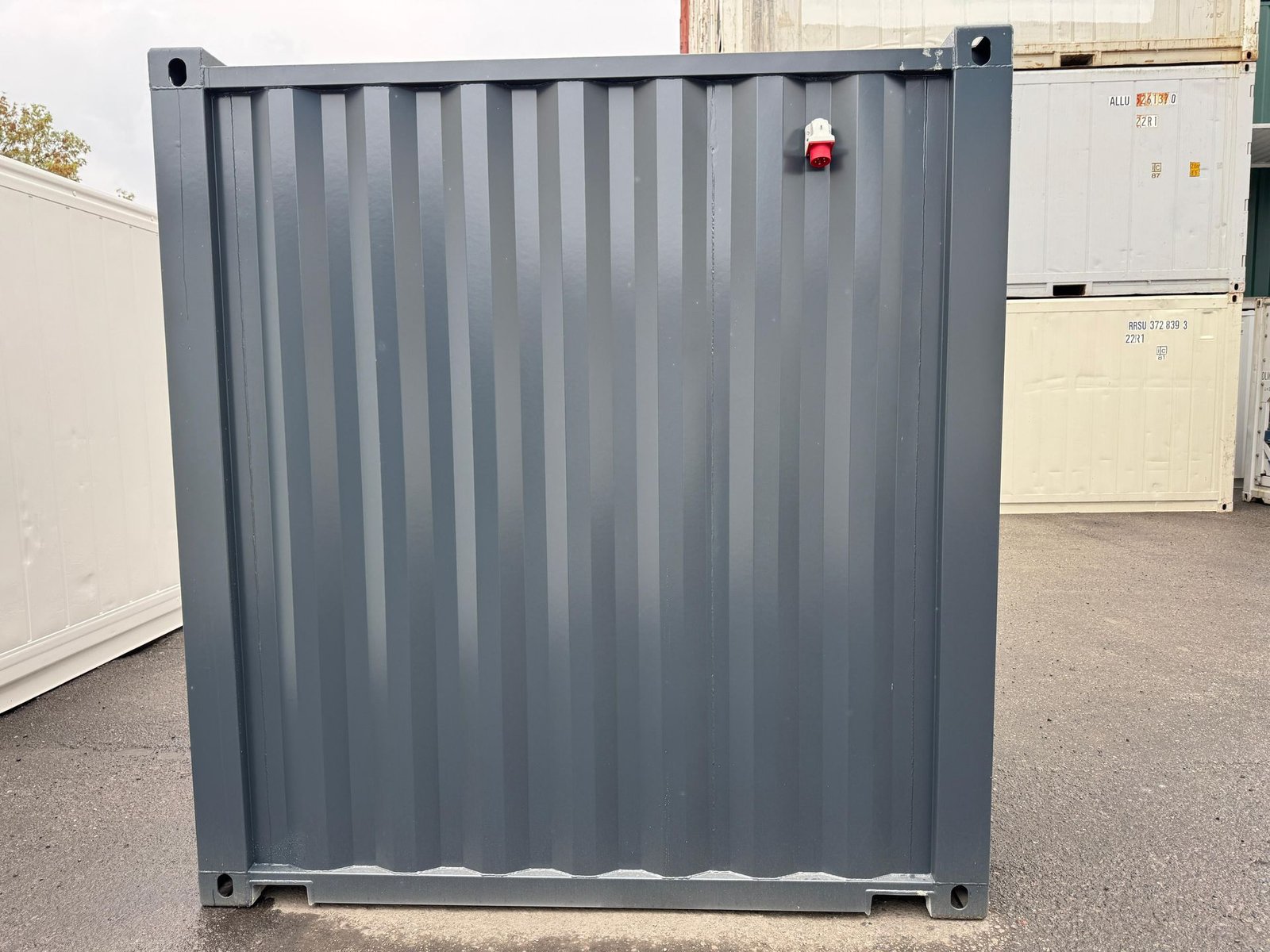 10 Fuß Lagercontainer mit Schwerlastregalen + Strompaket - Image 3