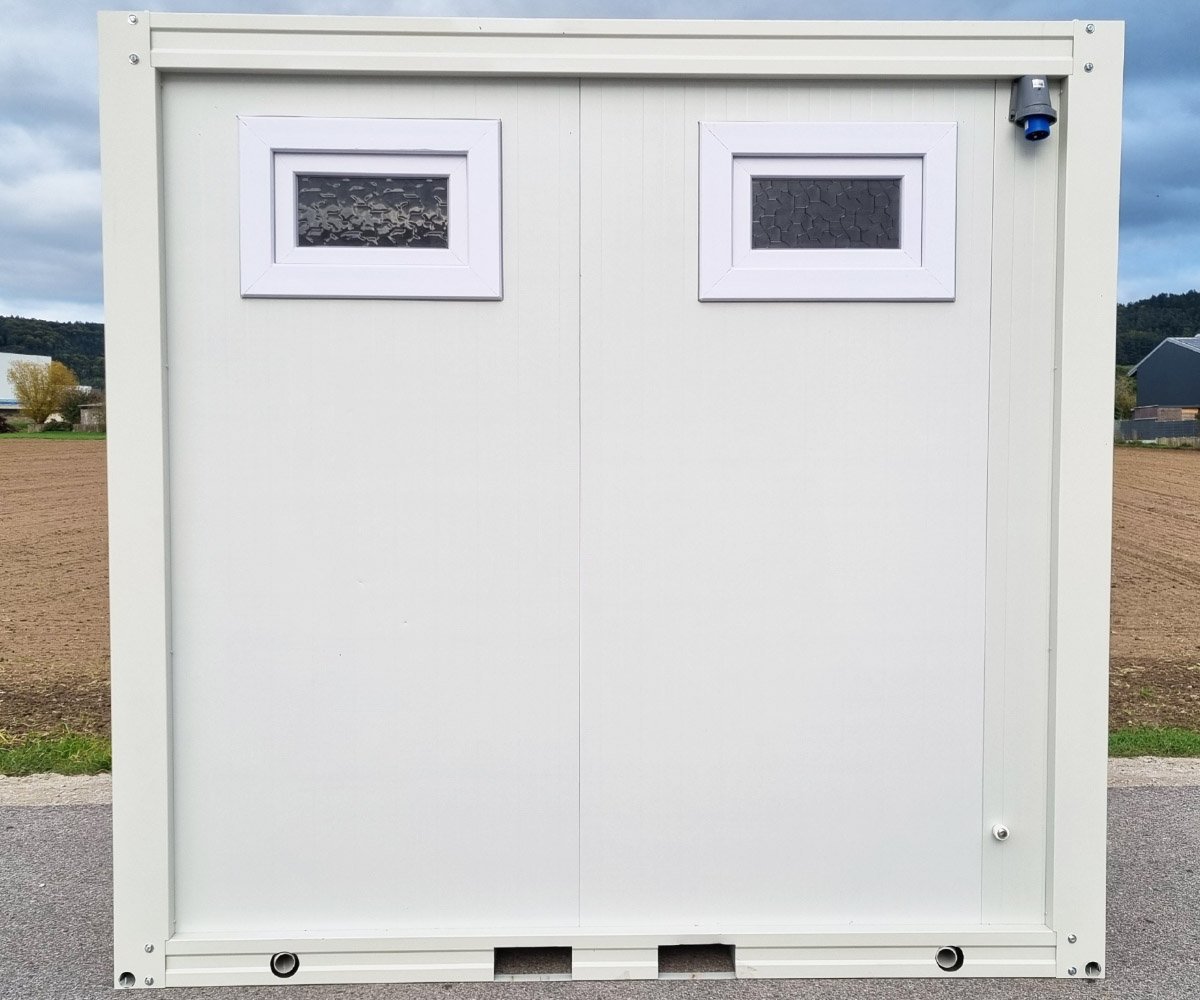 Duschcontainer – Sanitärcontainer als Doppelkabine mit zwei Duschen – RAL9002 weiß - Image 7