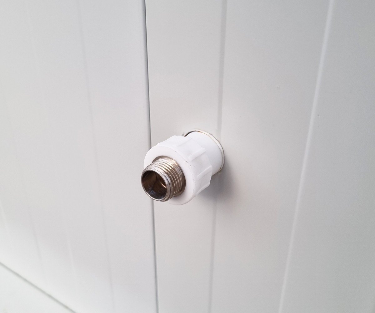 Duschcontainer – Sanitärcontainer als Doppelkabine mit zwei Duschen – RAL9002 weiß - Image 2