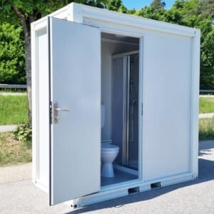 Großer Sanitärcontainer mit WC, Dusche und Warmwasser – RAL 9002 Weiß