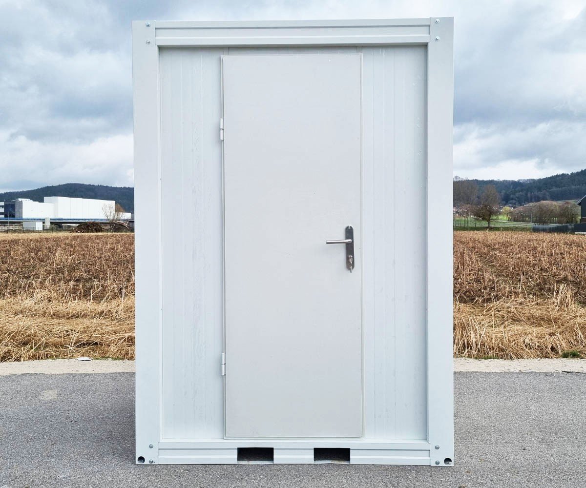 Sanitärcontainer RAL 9002 – Klo, Pissoir, Waschbecken mit Warmwasser